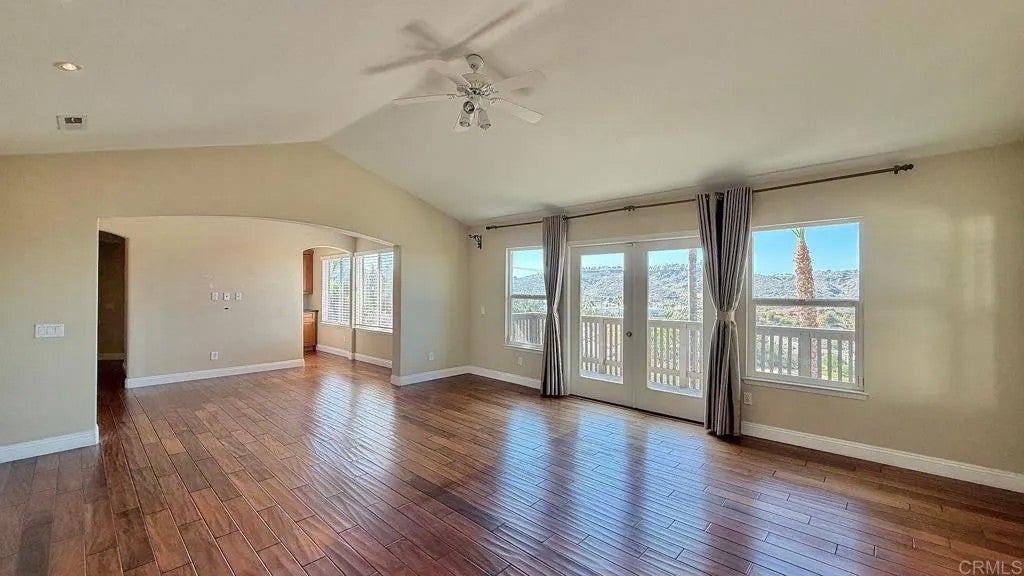 2207 Vista Chaparral