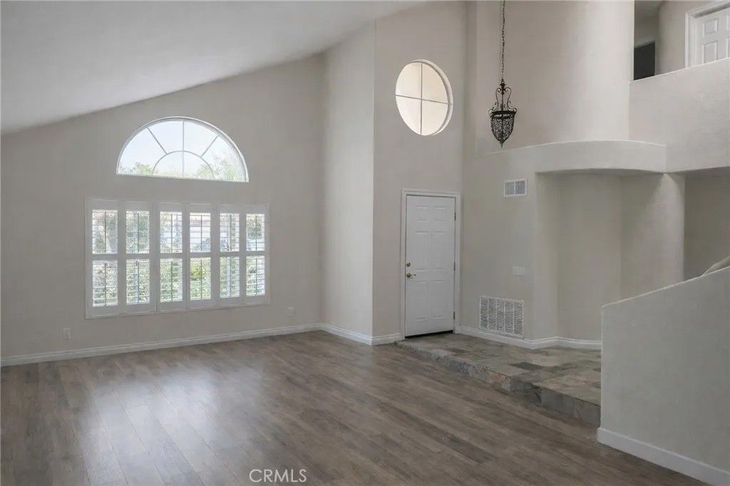 Photo of 25534 Kim Ct, Murrieta, CA 92563 (MLS # SW26044847)