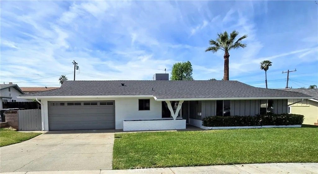 Photo of 101 Lido Street, Redlands, CA 92374 (MLS # OC26061952)