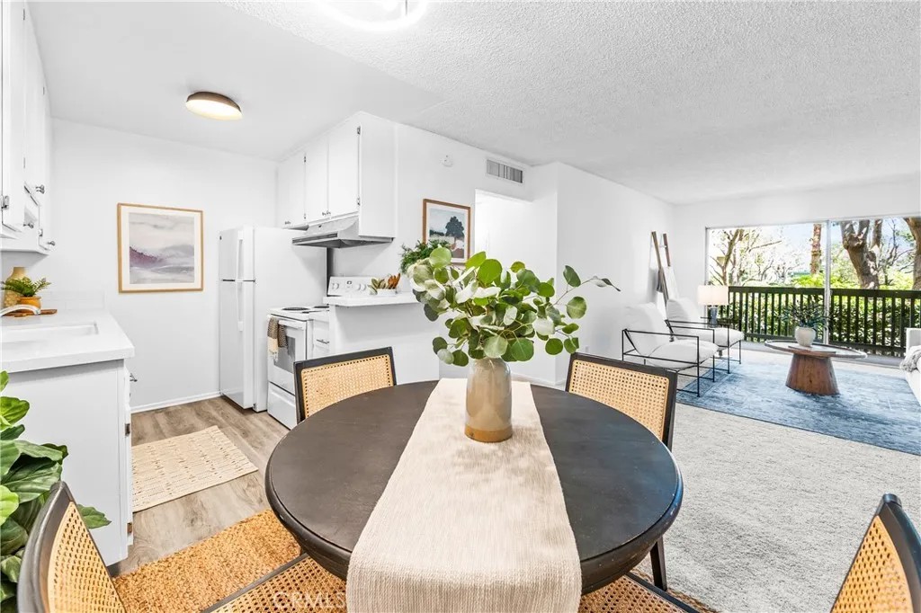 564 N Bellflower 116
