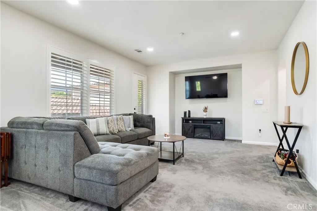 4313 Owens Street 102