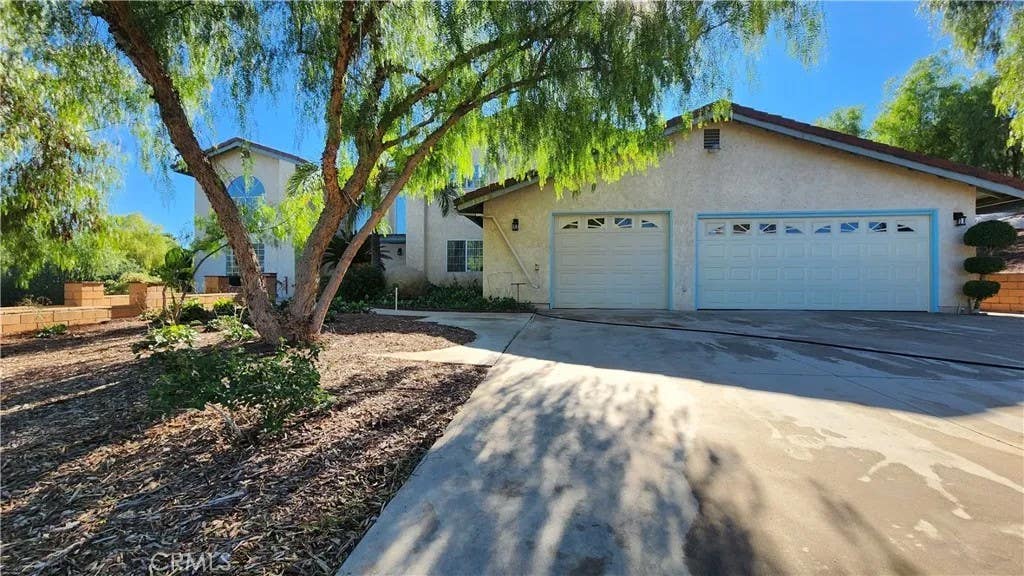 Photo of 23729 Citrus Avenue, Perris, CA 92570 (MLS # IV26058596)