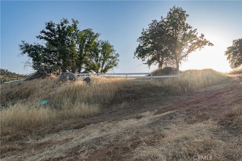 Photo of 16295 Wrangler, Springville, CA 93265 (MLS # FR26041973)