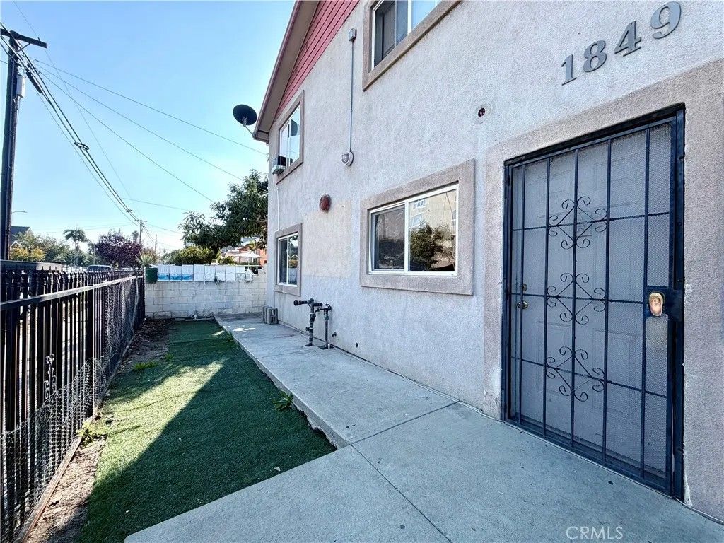 Photo of 1849 Sichel Street #A, Los Angeles, CA 90031 (MLS # WS25267155)