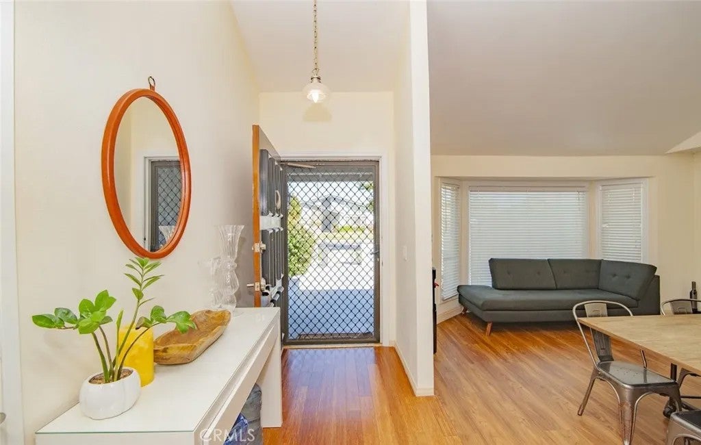 16457 Mount Newberry