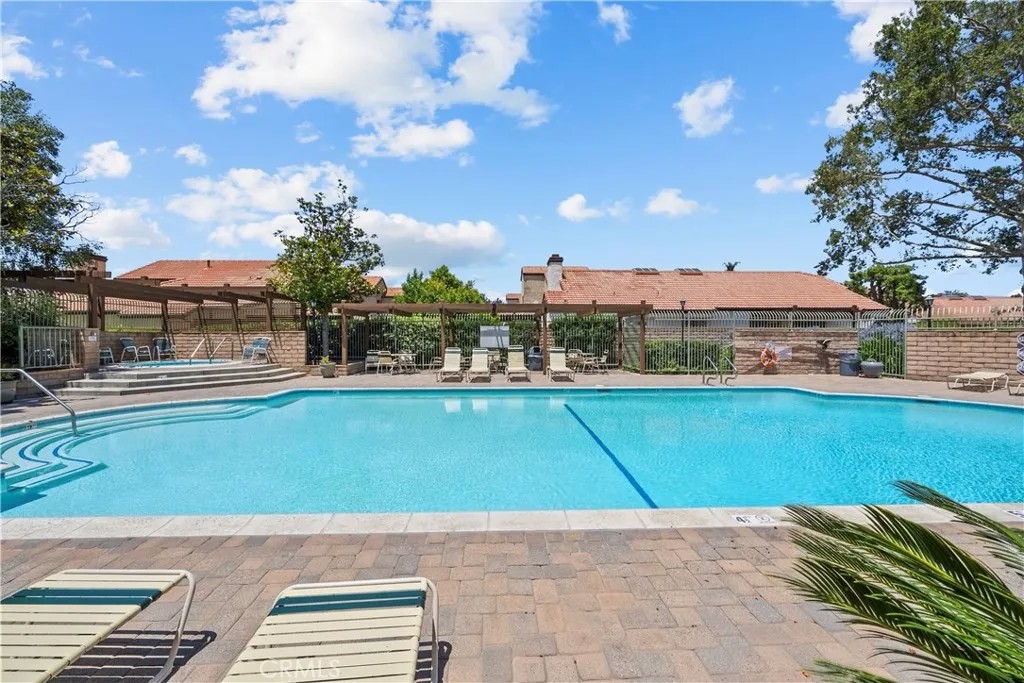 2224 Oak Haven