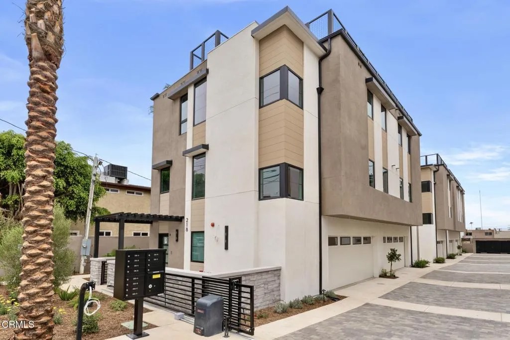222 E Broadway B