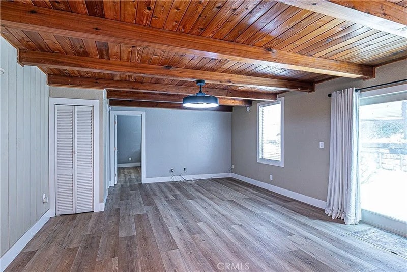 4604 Laurelwood