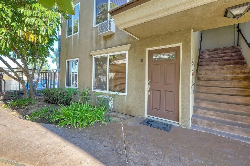 Photo of 792 Avocado Ave #6, El Cajon, CA 92020 (MLS # 250046169)