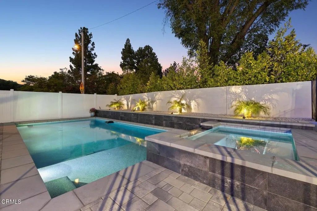 Photo of 1594 Kirk Avenue, Thousand Oaks, CA 91360 (MLS # V1-34789)