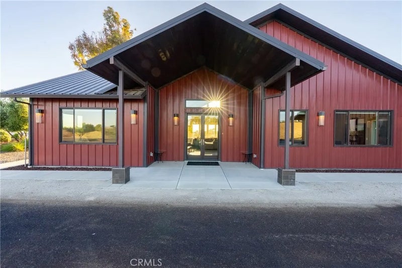 6235 Independence Ranch