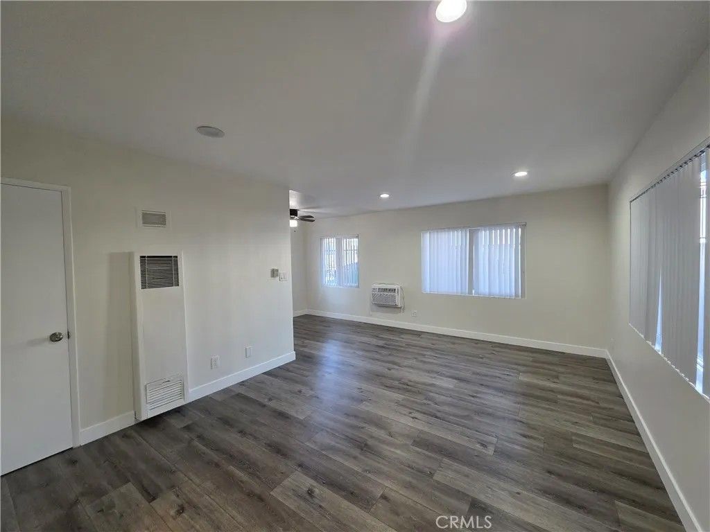 Photo of 20754 Hartland St #1, Winnetka, CA 91306 (MLS # SR26059587)