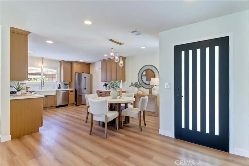 541 Ronwood