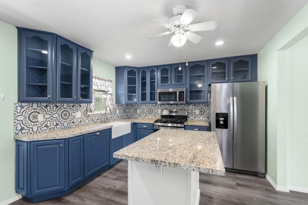 Photo of 7936-38 Lansing Dr, Lemon Grove, CA 91945 (MLS # 260007793)