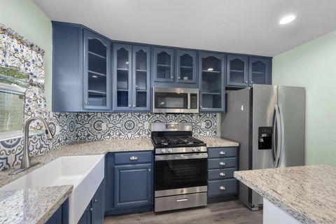 Photo of 7936-38 Lansing Dr, Lemon Grove, CA 91945 (MLS # 260007793)