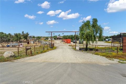 Photo of 30260 Los Alamos Road, Murrieta, CA 92563 (MLS # SW26083382)