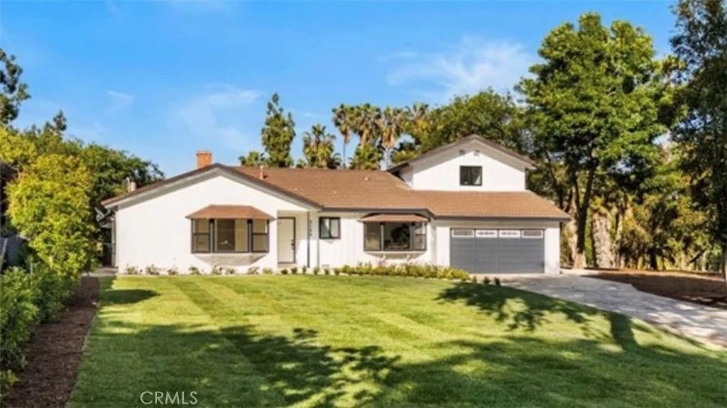 Photo of 3120 Las Faldas Dr, Fullerton, CA 92835 (MLS # OC25276023)