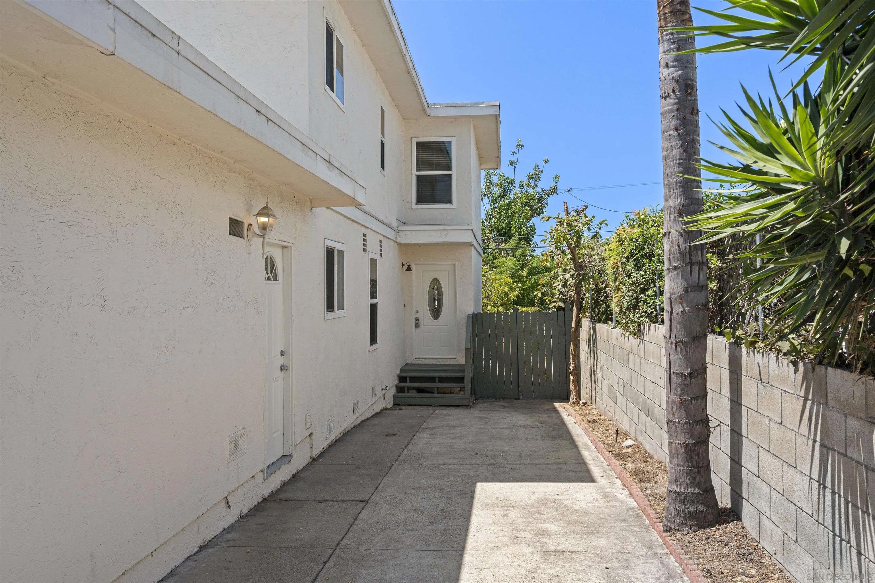 636 Raven St