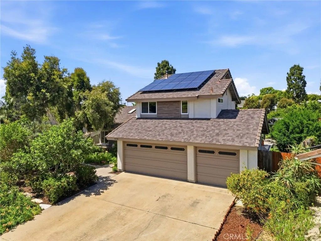 Photo of 4558 Stratford Cir, Oceanside, CA 92056 (MLS # OC26073096)