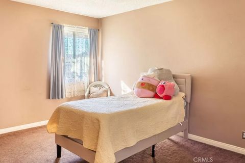 Tiny photo for 18425 Saticoy Street #1, Reseda, CA 91335 (MLS # SR26014895)