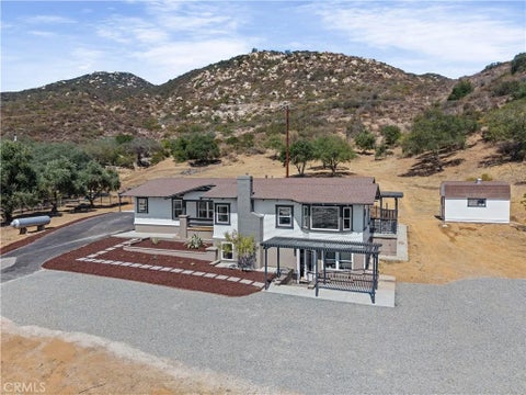 Photo of 3161 Shue PL, Escondido, CA 92027 (MLS # SW26189548)