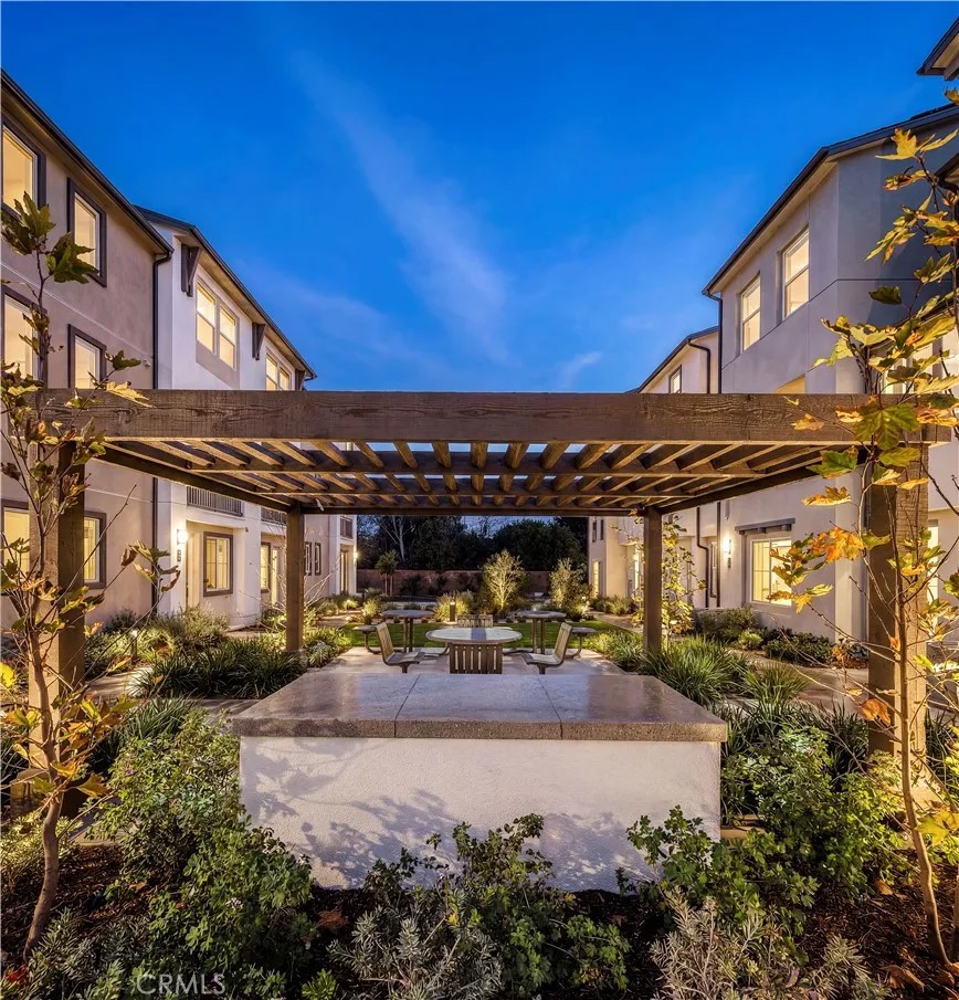 12720 Azure Way 27