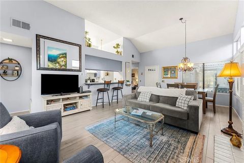 Tiny photo for 152 Verde Way, Palm Desert, CA 92260 (MLS # IG25274568)