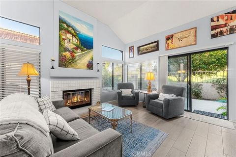 Tiny photo for 152 Verde Way, Palm Desert, CA 92260 (MLS # IG25274568)