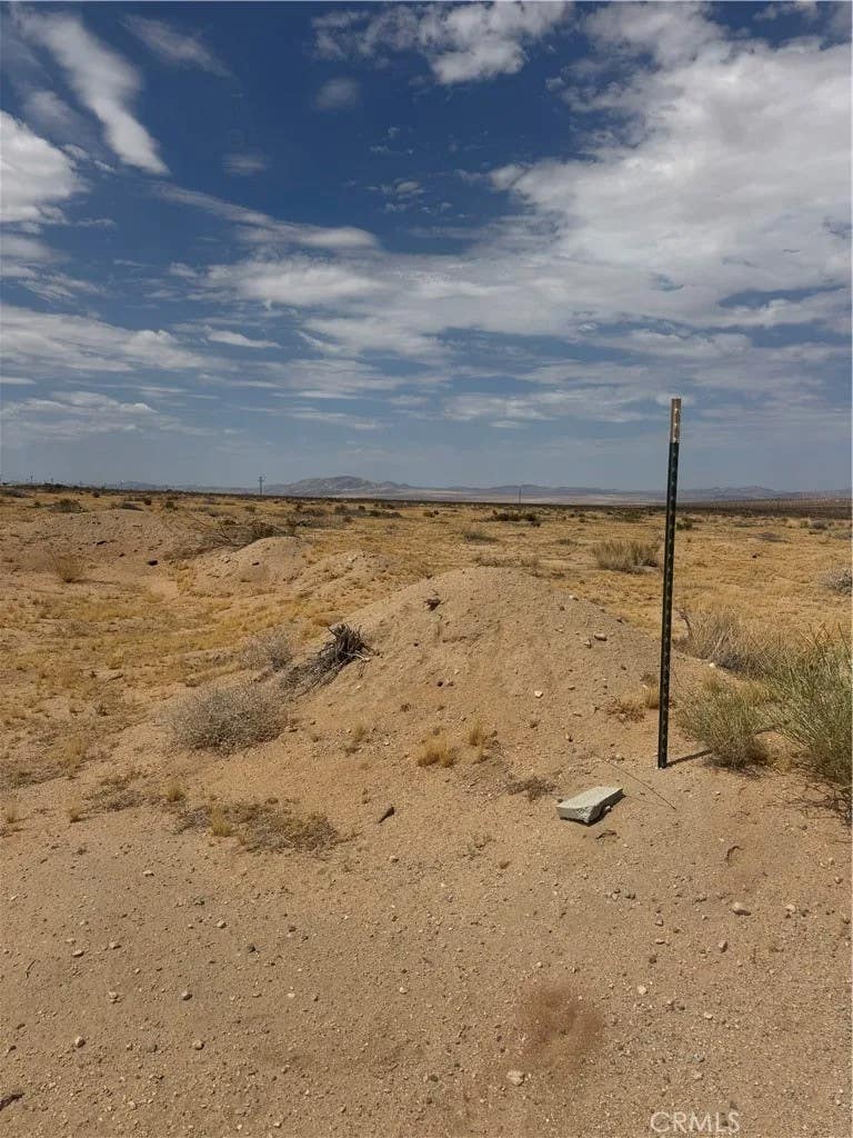 Photo of 62626 N Pole RD, Joshua Tree, CA 92252 (MLS # OC26157558)