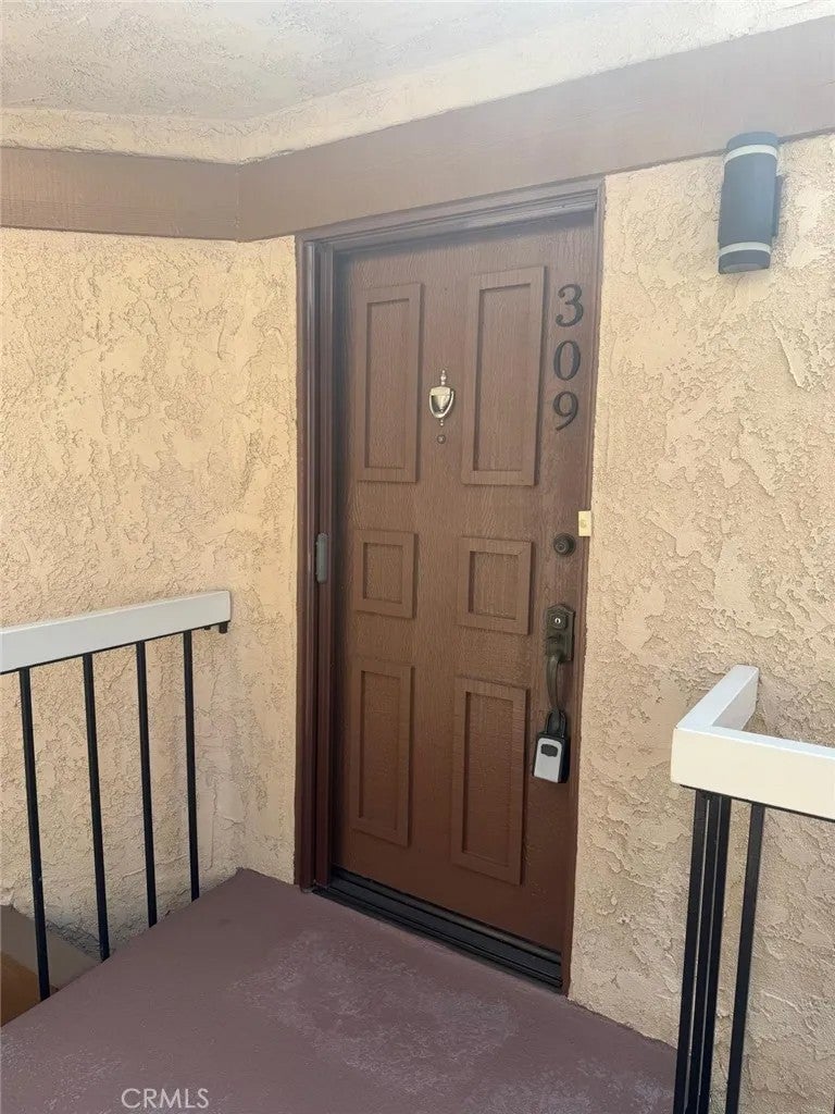 441 E San Jose 309