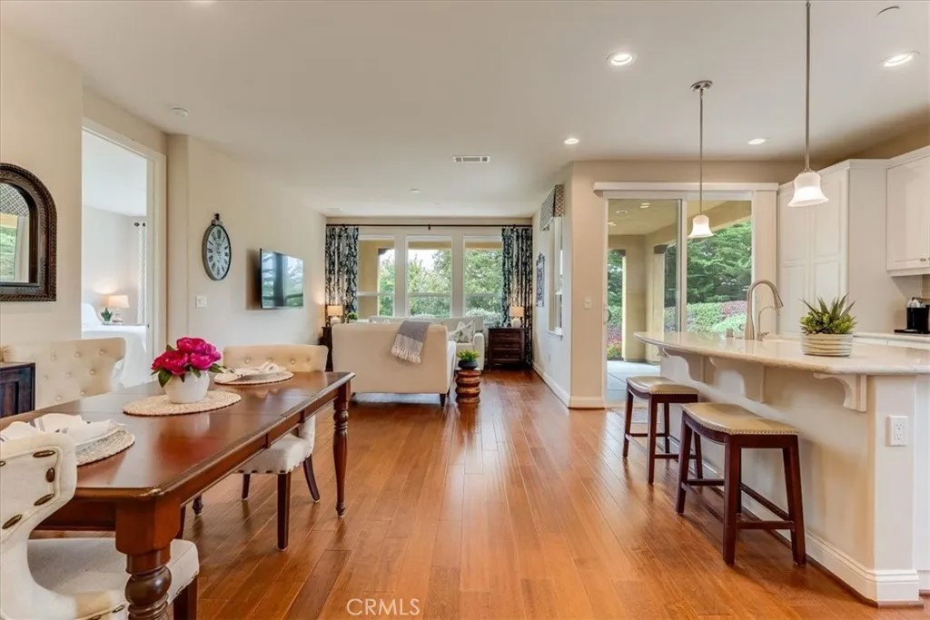 1176 Spring Azure Way