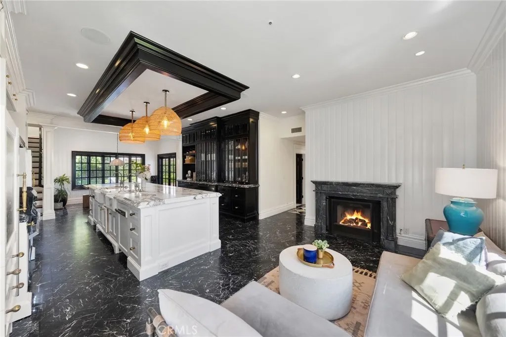 3812 Calle Tiburon