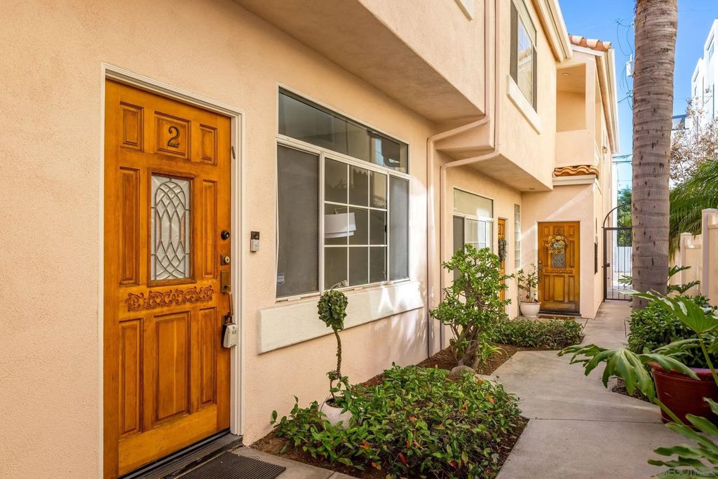 Photo of 4064 Front St #2, San Diego, CA 92103 (MLS # 250045027)