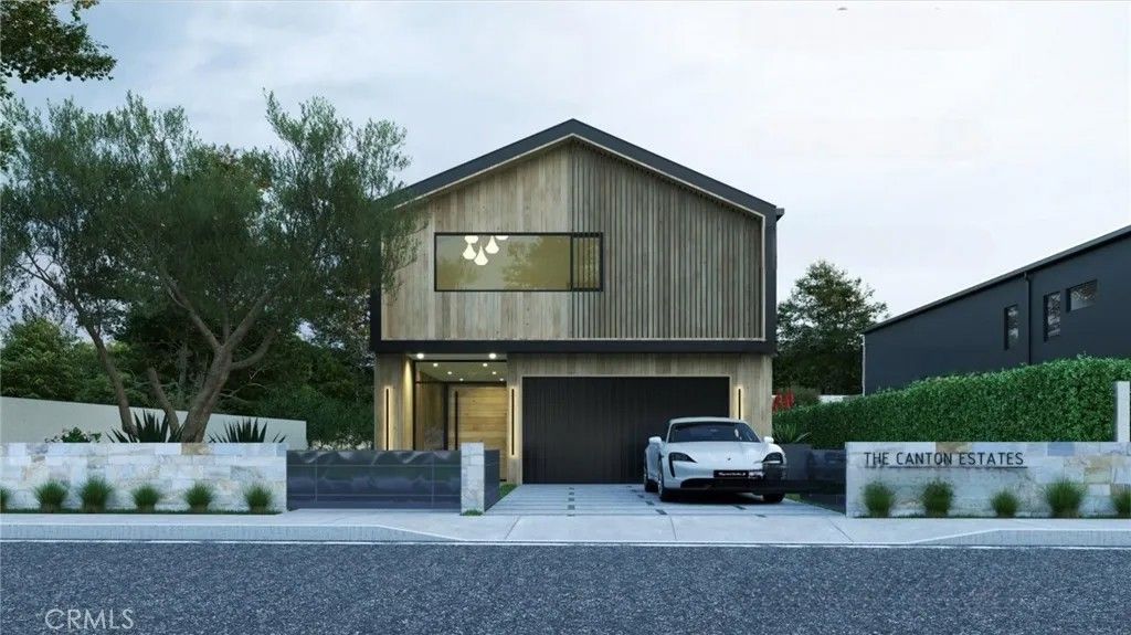 Photo of 11452 Canton Drive, Studio City, CA 91604 (MLS # SR25249154)