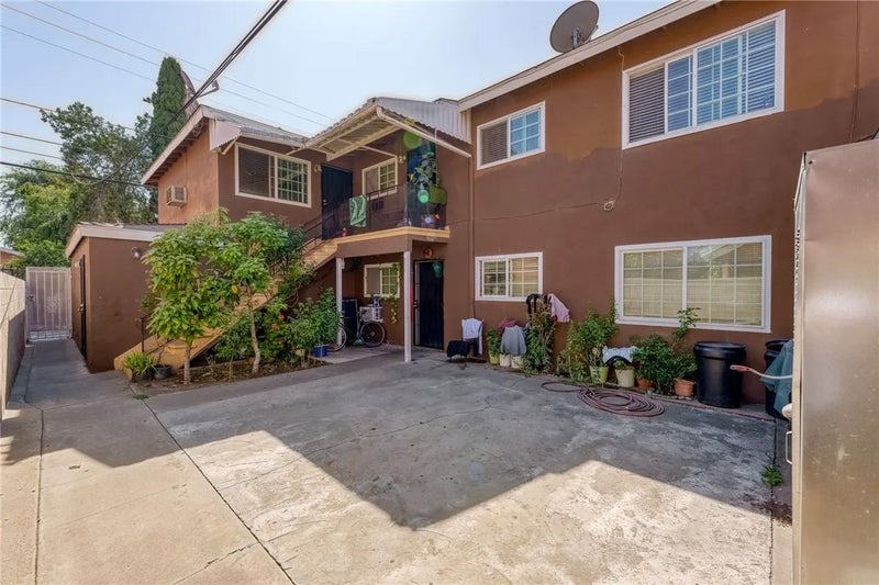 520 N Olive