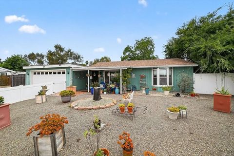 Tiny photo for 817 Avenida Taxco, Vista, CA 92084 (MLS # PTP2507717)