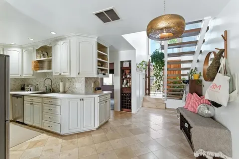 4252 Loma Riviera Lane, San Diego, CA 92110 - #: PTP2506646