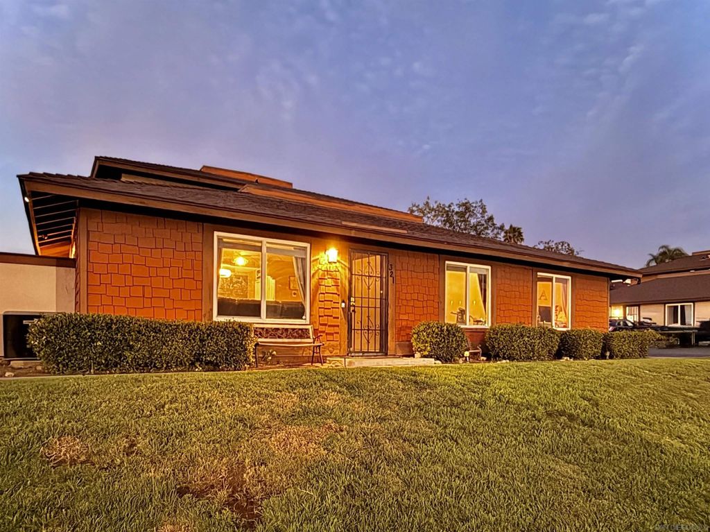 Photo of 321 Sun Ct, El Cajon, CA 92021 (MLS # 260005266)