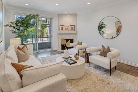 Photo of 2445 Brant St #309, San Diego, CA 92101 (MLS # 250038424)