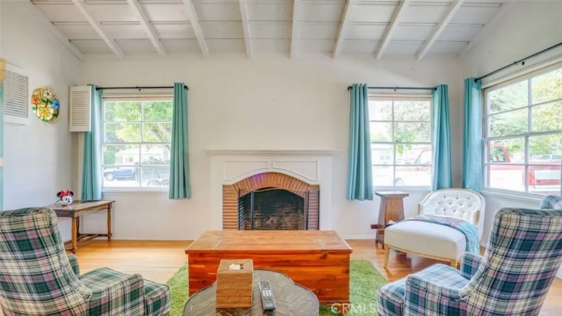 330 S Griffith Park Drive