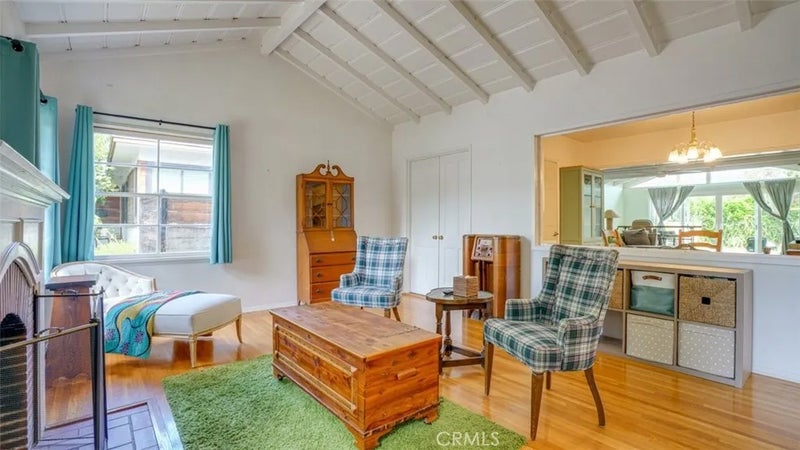 330 S Griffith Park Drive
