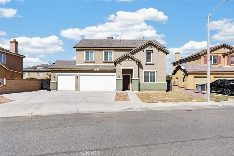 3019 W Newgrove