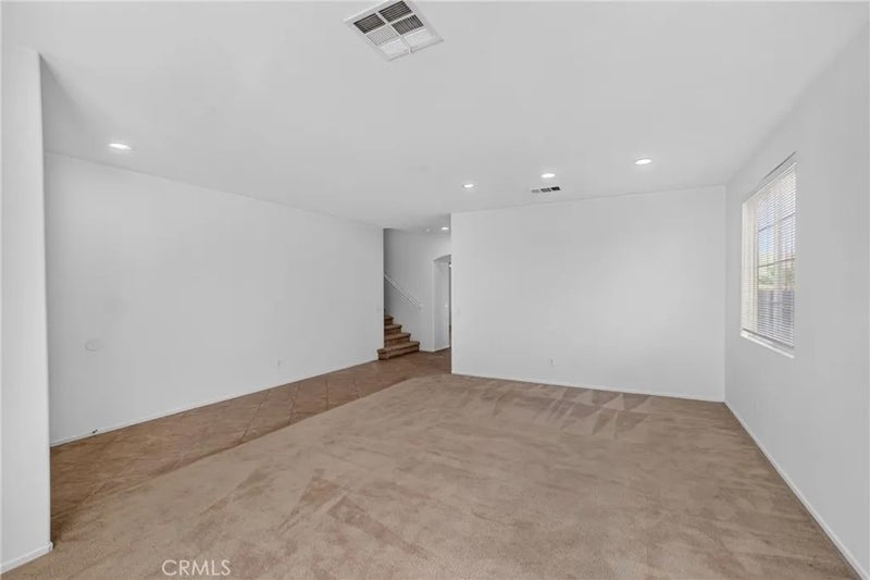3019 W Newgrove