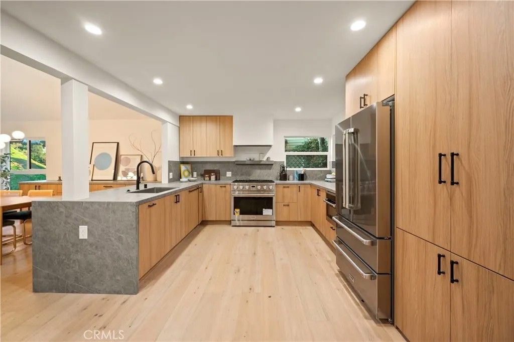 Photo of 3947 Sumac Drive, Sherman Oaks, CA 91403 (MLS # SR26007798)