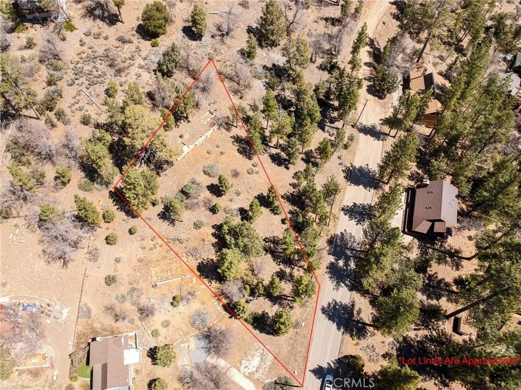 Photo of 1125 Fawnskin, Fawnskin, CA 92333 (MLS # IG25272442)