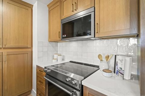 Tiny photo for 2500 Torrey Pines Rd #305, La Jolla, CA 92037 (MLS # PTP2508975)