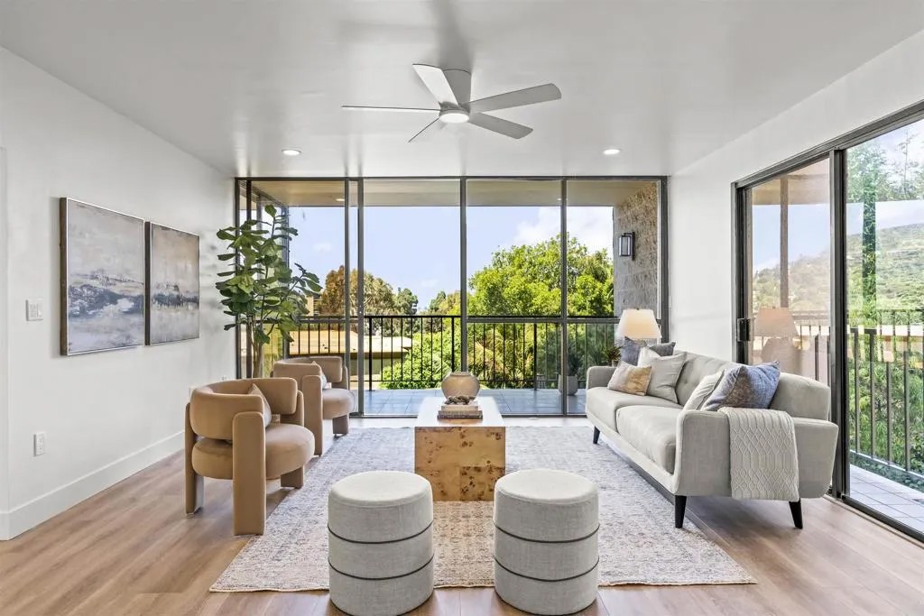 2500 Torrey Pines Rd 305