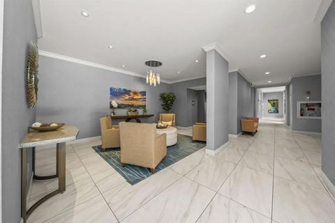 Tiny photo for 2500 Torrey Pines Rd #305, La Jolla, CA 92037 (MLS # PTP2508975)