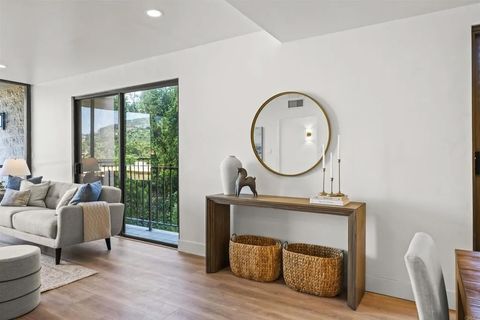 Tiny photo for 2500 Torrey Pines Rd #305, La Jolla, CA 92037 (MLS # PTP2508975)