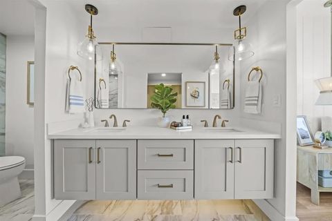 Tiny photo for 2500 Torrey Pines Rd #305, La Jolla, CA 92037 (MLS # PTP2508975)